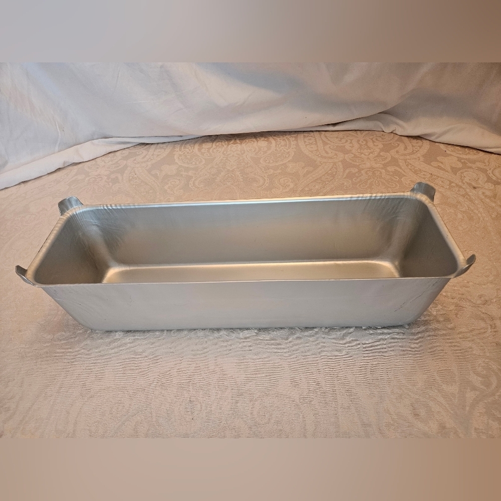 Vintage Wilton 502-1208 Giant Aluminum Loaf Pan, 16"x4"x4" Inverted Cooling Feet